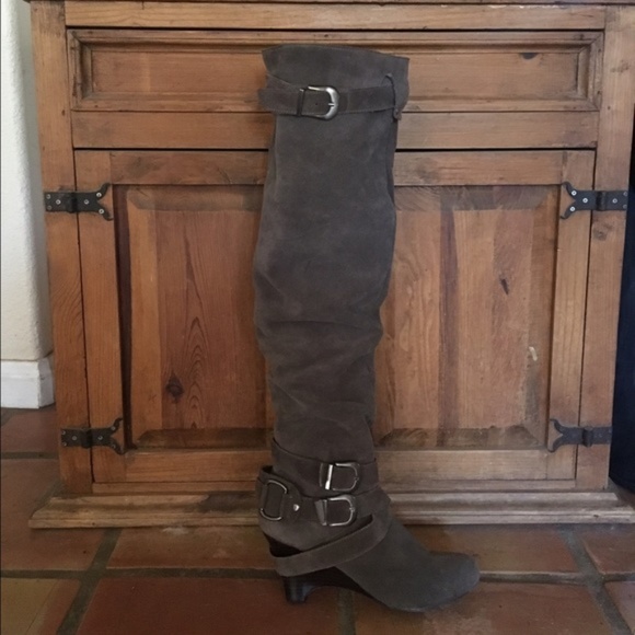 ISO HELP to find these, poshers! - Picture 2 of 3